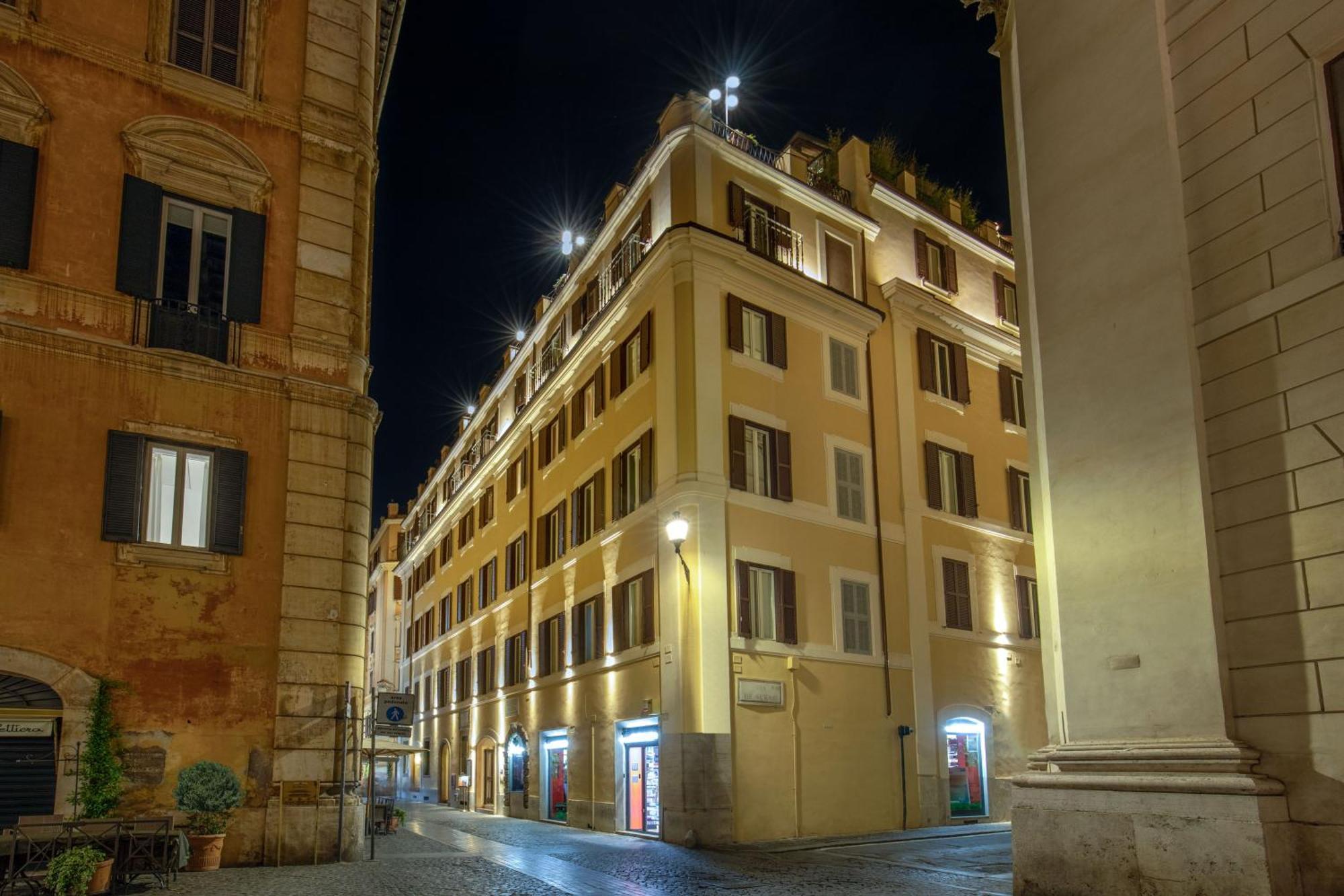 9Hotel Cesari — Photos 1